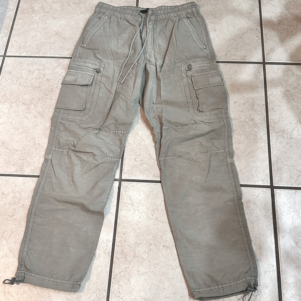 Men's Cargo Pants in Beige
